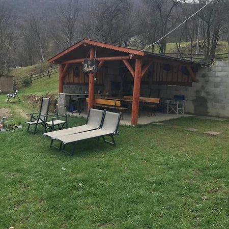 La Butuci Hotel Tirgu Ocna Bagian luar foto